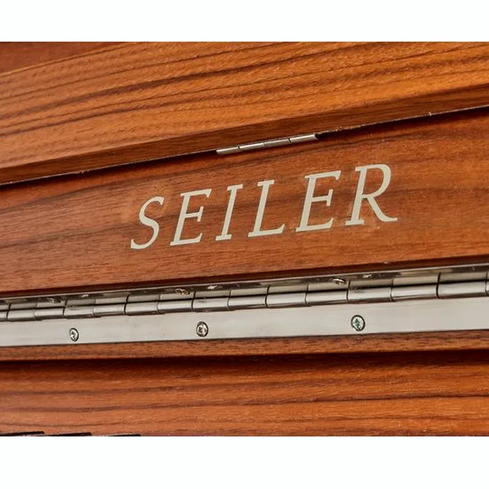 Seiler 116 Impuls Walnut waxed