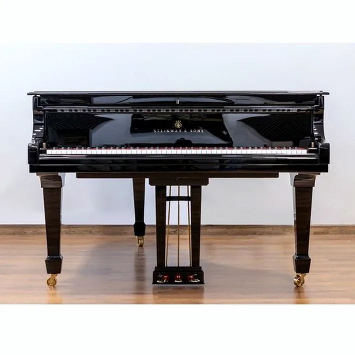 Steinway & Sons O-180 used